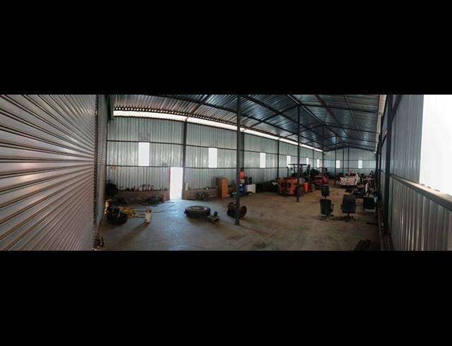 LAND PROPERTY TO RENT IN POMONA